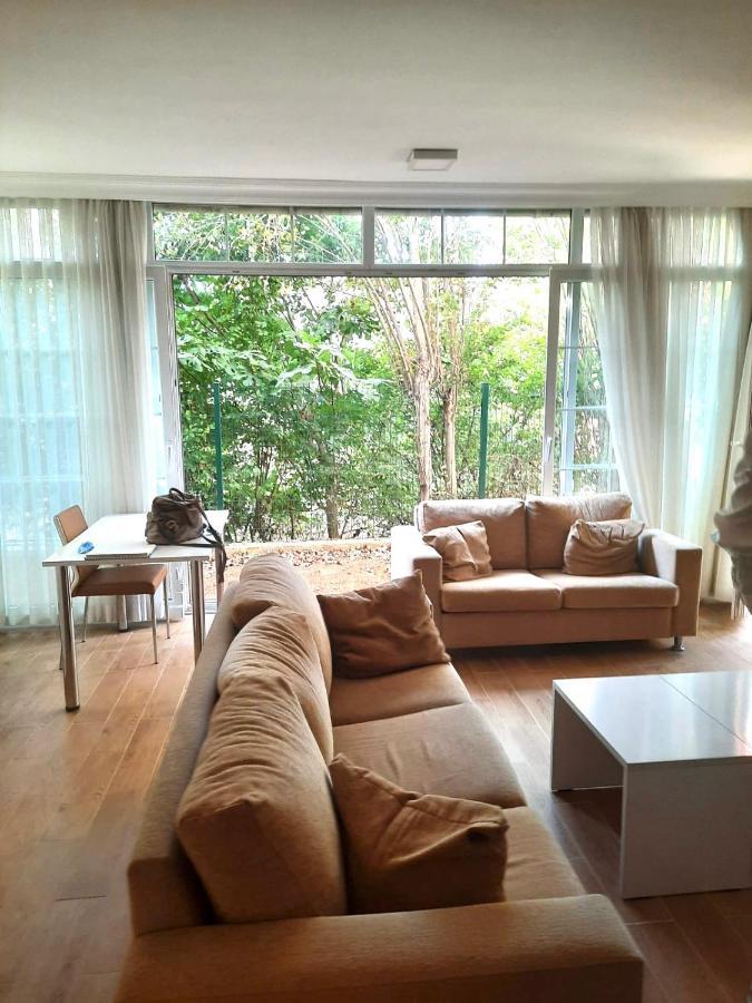 Lovely Escape House In A Frame With Garden อิสตันบูล ภายนอก รูปภาพ
